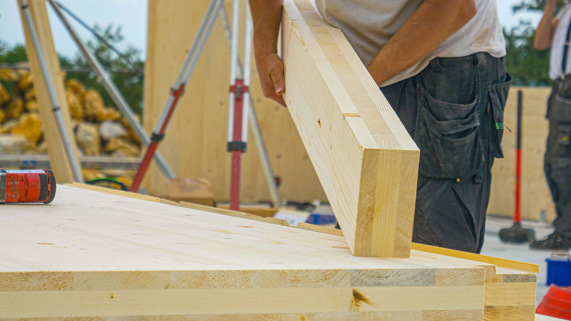 Cross-laminated-timber-CLT-križno-lamelirano-drvo
